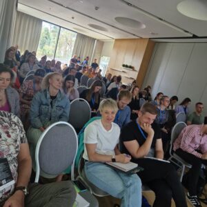 d3def531-75d7-4a21-8f0e-d2b02cb73ed2 2